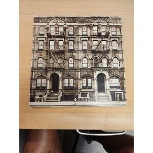 VTG Led Zeppelin's 1975 double album Physical Graffiti fa9865